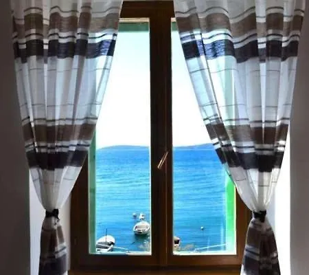 Deluxe Port View Apartment Kaštela Exteriér fotografie